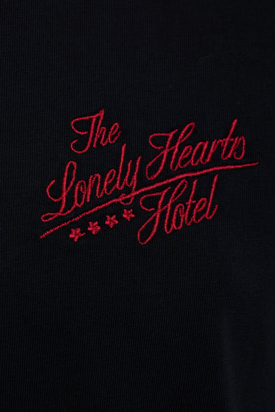 »The Lonely Hearts Hotel« T-Shirt